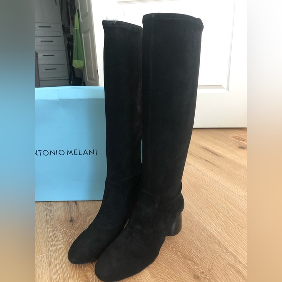 ANTONIO MELANI Shoes - Antonio Melani Knee High Genuine Leather Boots
Color: black
Size: 9M